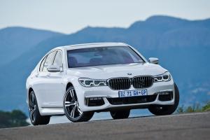 BMW 740i M Sport 2016 года